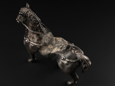 Lot 619 - A SILVER FIGURE OF A SASANIAN KING ON HORSEBACK, PERSIA, 19TH CENTURY OR EARLIER