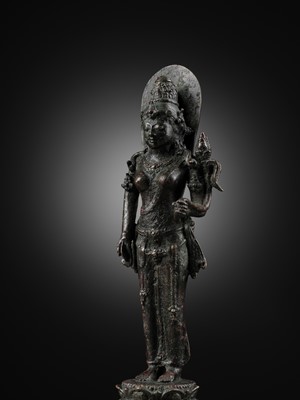 Lot 266 - A BRONZE FIGURE OF DEWI TARA, MAJAPAHIT PERIOD