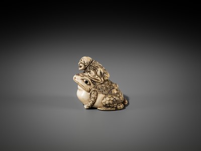 Lot 362 - AN OSAKA SCHOOL IVORY NETSUKE OF GAMA SENNIN ON A HUGE TOAD