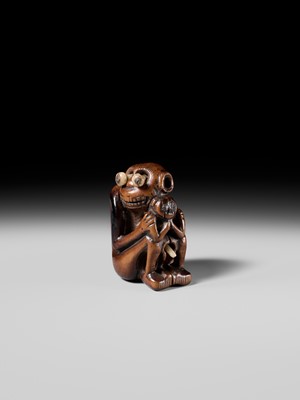 Lot 82 - A RARE AND UNUSUAL (TRICK) NETSUKE OF A MONKEY WITH YOUNG