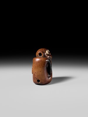 Lot 82 - A RARE AND UNUSUAL (TRICK) NETSUKE OF A MONKEY WITH YOUNG