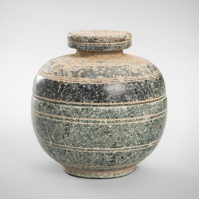 Lot 1298 - A CARVED SCHIST RELIQUARY BOX AND COVER, ANCIENT REGION OF GANDHARA