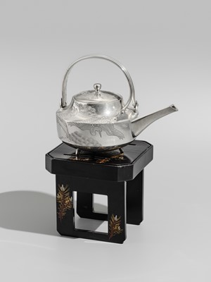 Lot 32 - A FINE SILVER ‘CRANE AND PINE’ SAKE EWER WITH LACQUER STAND