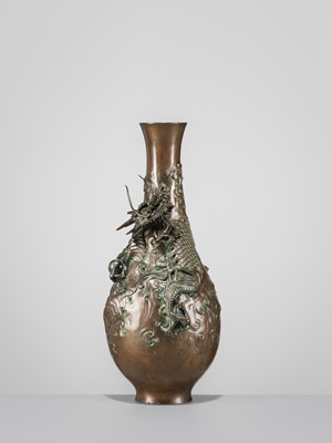Lot 7 - AKASOFU GYOKKO: A BRONZE ‘DRAGON’ VASE WITH SMALL CRYSTAL SPHERE