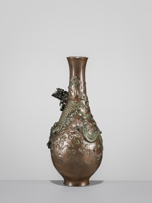 Lot 7 - AKASOFU GYOKKO: A BRONZE ‘DRAGON’ VASE WITH SMALL CRYSTAL SPHERE