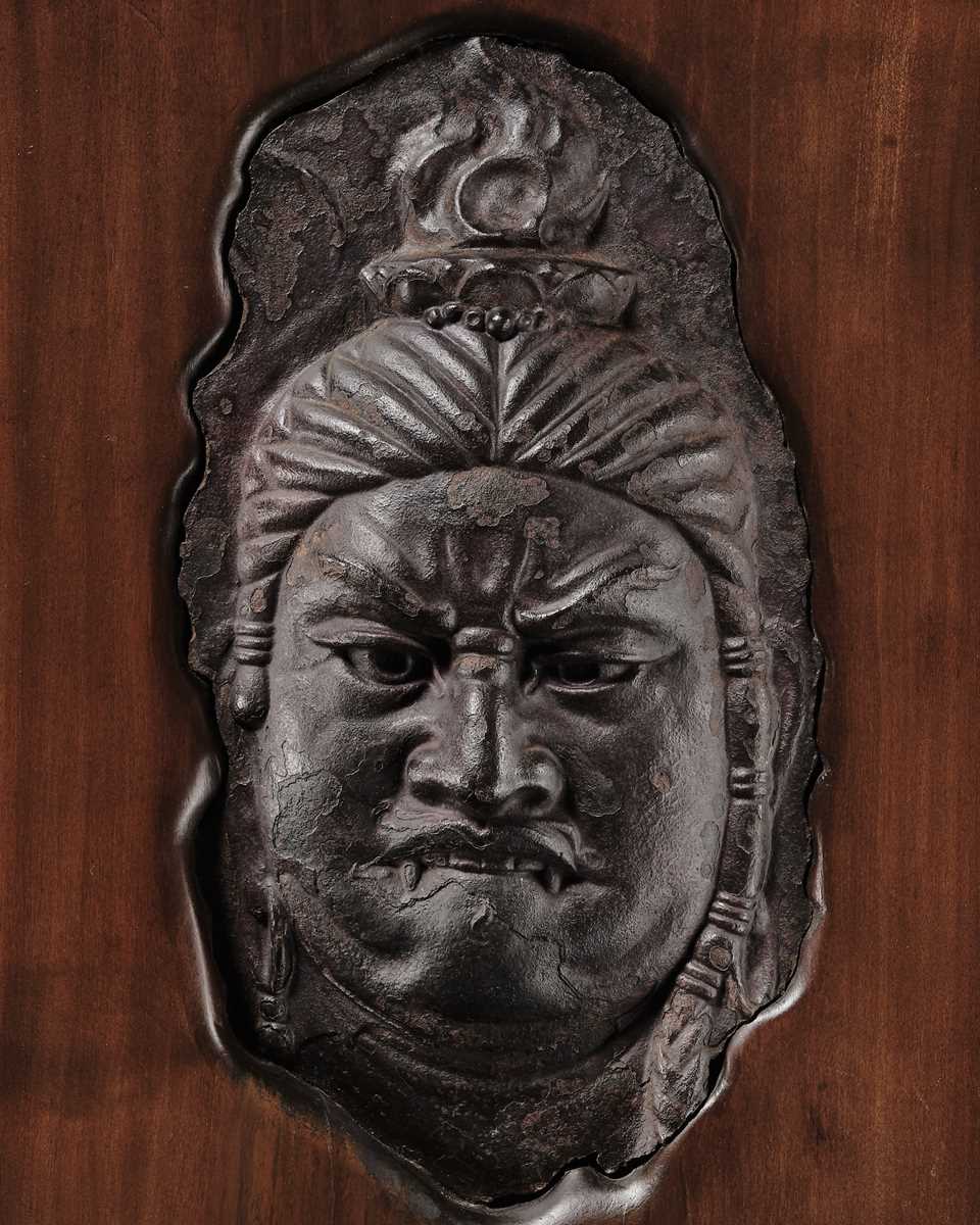 Lot 146 - A RARE CAST-IRON HEAD OF FUDO MYO-O, KAMAKURA PERIOD