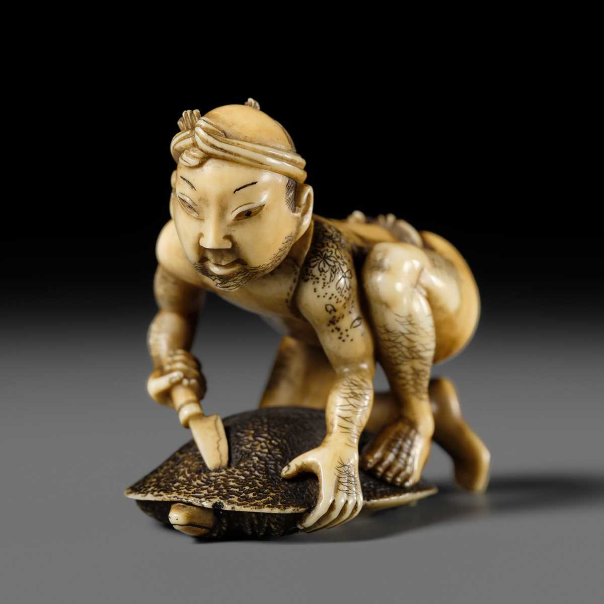 Lot 167 - DORAKU: A SUPERB IVORY NETSUKE OF A FISHERMAN AND TORTOISE