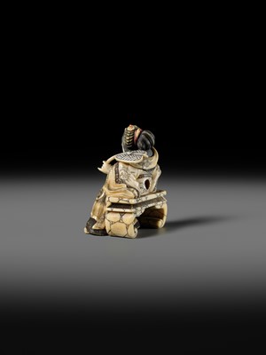 Lot 166 - ANRAKUSAI NOBUKUNI: A SUPERB INLAID IVORY NETSUKE OF SEIOBO