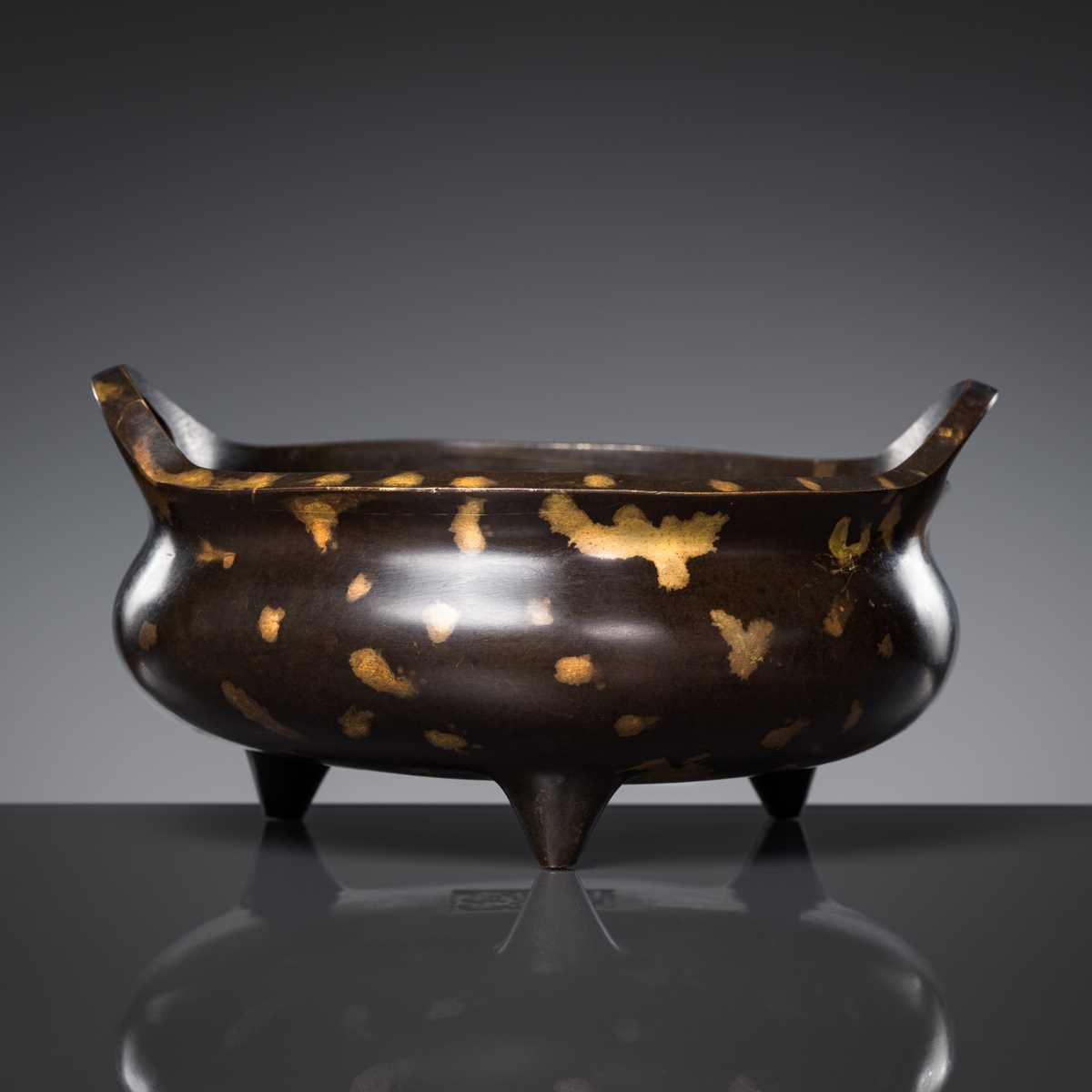 Splashed Censer Lot 367 - A GOLD-SPLASHED BRONZE CENSER, 17TH-18TH
