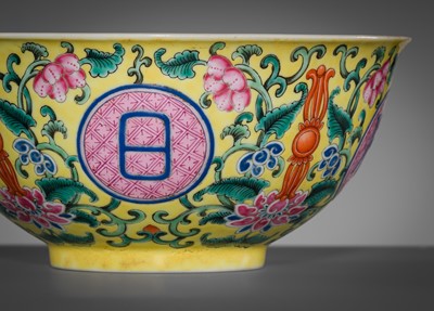 Lot 168 - AN IMPERIAL YELLOW-GROUND FAMILLE ROSE ‘FORI CHANGMING’ BOWL, QIANLONG MARK AND PERIOD