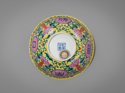 Lot 168 - AN IMPERIAL YELLOW-GROUND FAMILLE ROSE ‘FORI CHANGMING’ BOWL, QIANLONG MARK AND PERIOD