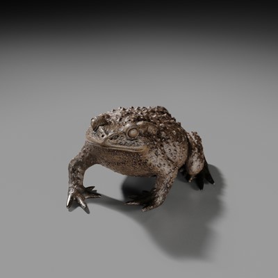 Lot 171 - A RARE YIXING FIGURE OF A TOAD, SIGNED CHEN MINGYUAN, EARLY QING DYNASTY