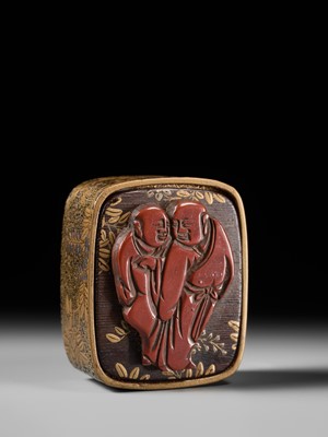 Lot 493 - AN UNUSUAL LACQUER HAKO NETSUKE