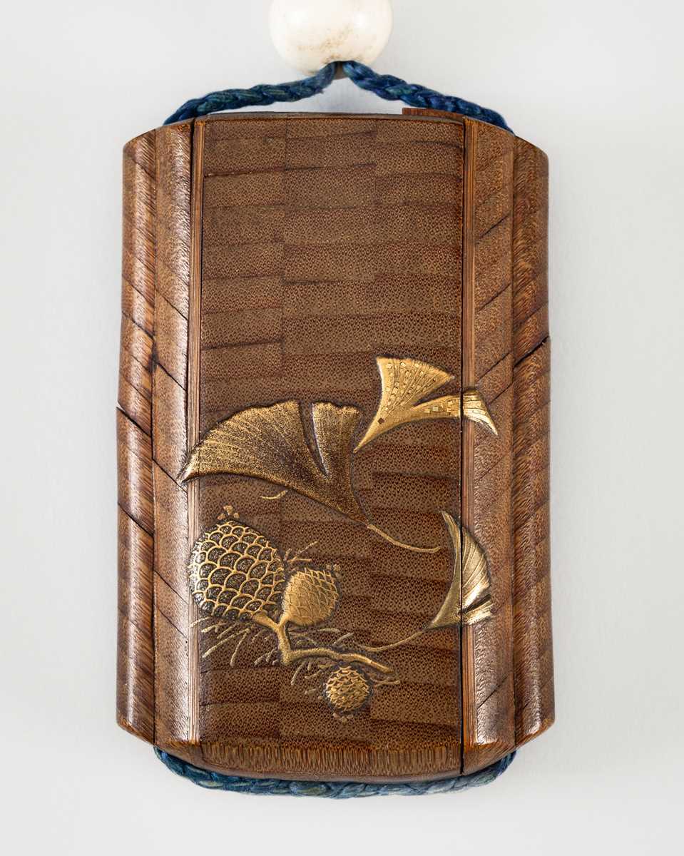 Lot 1422 - A RARE BAMBOO AND MARQUETRY INRO, ZESHIN SCHOOL