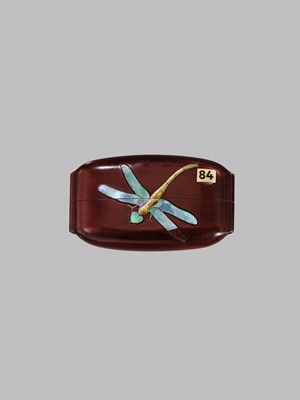 Lot 1424 - A FINE INLAID SINGLE-CASE LACQUER INRO WITH DRAGONFLIES