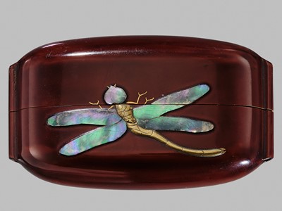 Lot 1424 - A FINE INLAID SINGLE-CASE LACQUER INRO WITH DRAGONFLIES