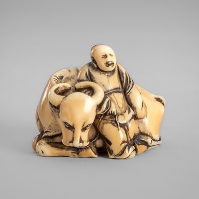 Lot 1498 - AN EARLY IVORY NETSUKE OF ROSHI WITH OX