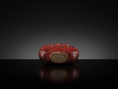 Lot 469 - A CINNABAR LACQUER ‘COURT LADIES’ SNUFF BOTTLE, 19TH CENTURY