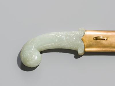 Lot 216 - A MUGHAL JADE-HILTED DAGGER AND SCABBARD, 17TH-18TH CENTURY