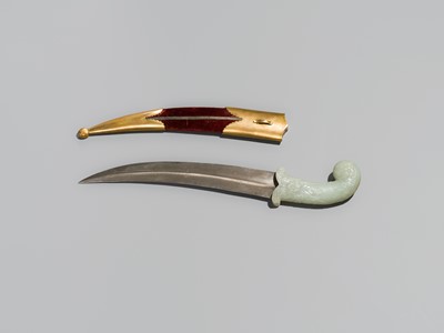 Lot 216 - A MUGHAL JADE-HILTED DAGGER AND SCABBARD, 17TH-18TH CENTURY