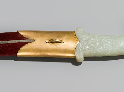Lot 216 - A MUGHAL JADE-HILTED DAGGER AND SCABBARD, 17TH-18TH CENTURY