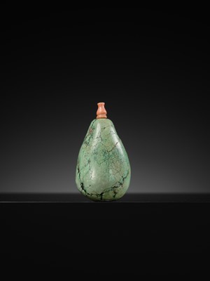 Lot 451 - A TURQUOISE MATRIX PEBBLE SNUFF BOTTLE, 1730-1880