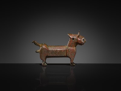 Lot 562 - A RARE KHORASAN BRONZE ‘LION’ PADLOCK, 12TH CENTURY