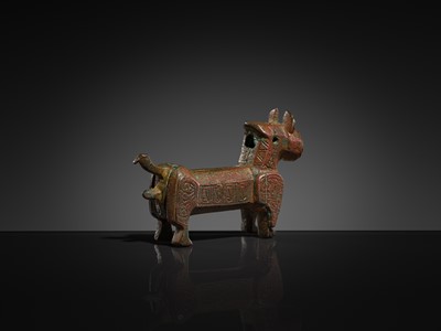 Lot 562 - A RARE KHORASAN BRONZE ‘LION’ PADLOCK, 12TH CENTURY