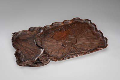 Lot 99 - A FINELY CARVED WOOD KOBON (INCENSE TRAY) WITH LOTUS