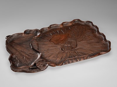 Lot 99 - A FINELY CARVED WOOD KOBON (INCENSE TRAY) WITH LOTUS