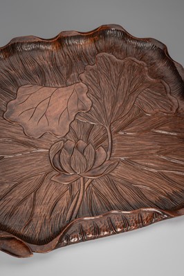 Lot 99 - A FINELY CARVED WOOD KOBON (INCENSE TRAY) WITH LOTUS