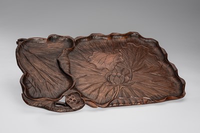 Lot 99 - A FINELY CARVED WOOD KOBON (INCENSE TRAY) WITH LOTUS
