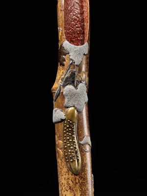A VERY LARGE RINPA-STYLE KISERUZUTSU (PIPE CASE) WITH LEAFY VINES AND GOURDS