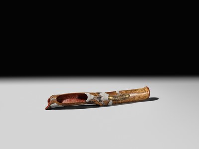 A VERY LARGE RINPA-STYLE KISERUZUTSU (PIPE CASE) WITH LEAFY VINES AND GOURDS