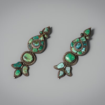 Lot 25 - A PAIR OF FINE SILVER AND TURQUOISE WOMAN'S TEMPLE PENDANTS, AKOR