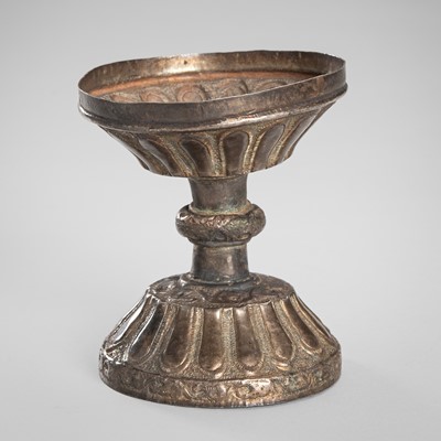 Lot 1367 - A SILVER REPOUSSE OIL LAMP, KINGDOMS OF CHAMPA