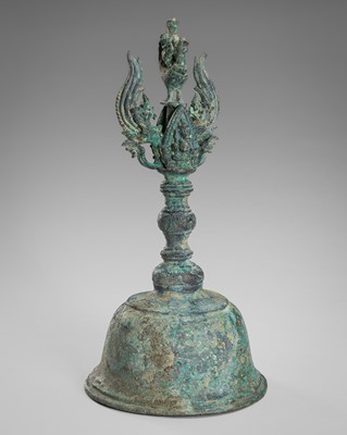 Lot 1306 - A BRONZE ALTAR BELL WITH GANESHA, ANGKOR PERIOD OR LATER