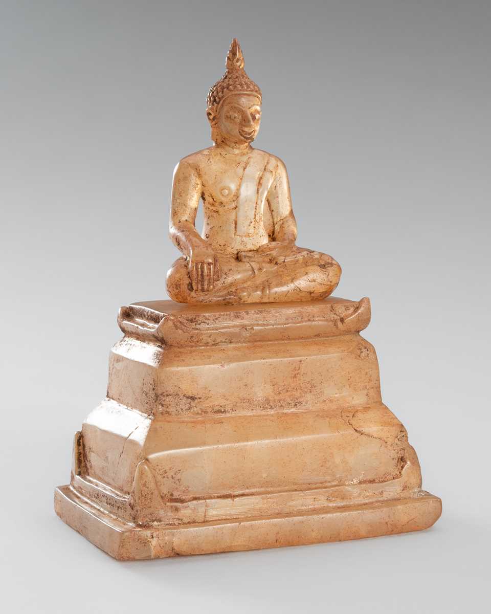 Lot 1337 - A ROCK CRYSTAL FIGURE OF BUDDHA, LUANG PRABANG, LAO KINGDOM, CIRCA 14TH-15TH CENTURY