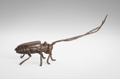Lot 47 - AN ARTICULATED BRONZE OKIMONO OF A BEETLE