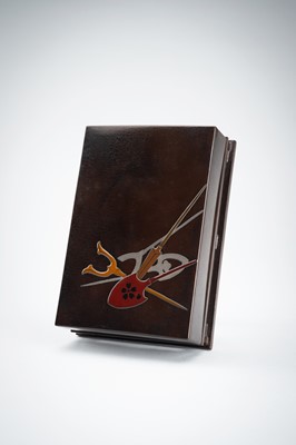 Lot 155 - A LACQUER BOX AND COVER DEPICTING WEAPONS