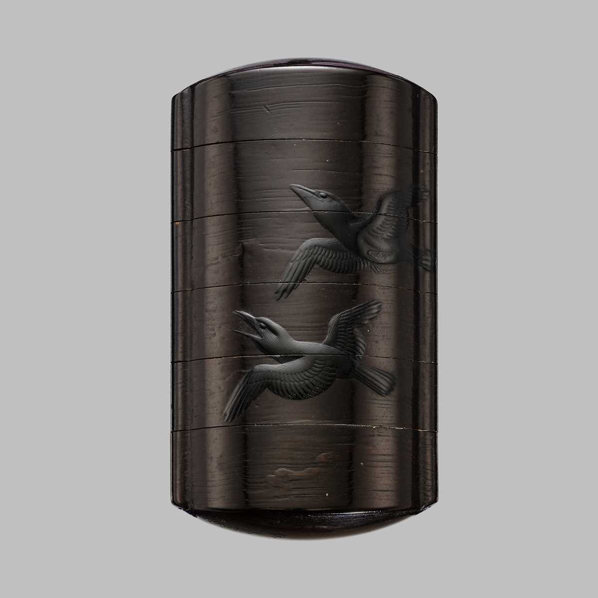 Lot 1436 - TOJU: A FINE FIVE-CASE YAMIMAKI LACQUER INRO WITH CROWS