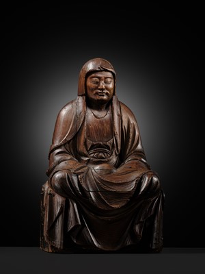 Lot 80 - A WOOD FIGURE OF DARUMA, MUROMACHI PERIOD