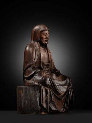 Lot 80 - A WOOD FIGURE OF DARUMA, MUROMACHI PERIOD