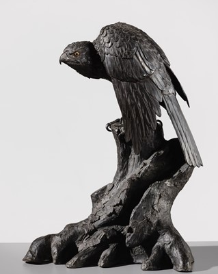 Lot 19 - A LARGE AND FINE BRONZE OKIMONO OF A HAWK ON A TREE TRUNK