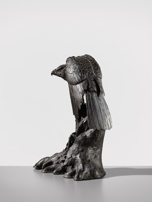Lot 19 - A LARGE AND FINE BRONZE OKIMONO OF A HAWK ON A TREE TRUNK