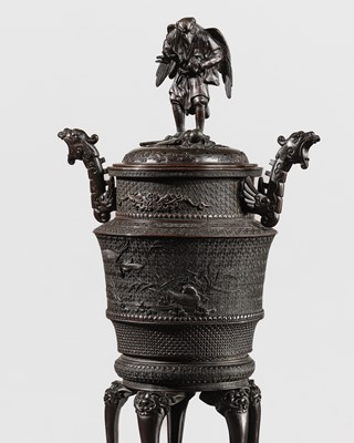Lot 3 - SHOKAKEN: A LARGE BRONZE KORO (INCENSE BURNER) AND COVER WITH KARASU TENGU