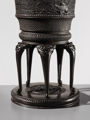 Lot 3 - SHOKAKEN: A LARGE BRONZE KORO (INCENSE BURNER) AND COVER WITH KARASU TENGU