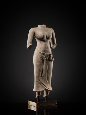 Lot 366 - A SANDSTONE TORSO OF A FEMALE DEITY, BAPHUON STYLE, SECOND HALF OF THE 11TH CENTURY