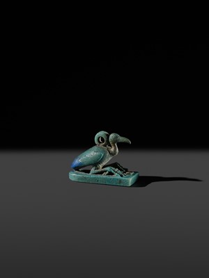 Lot 51 - AN ‘IBIS’ AMULET, BLUE AND GREEN BICHROME FAIENCE, LATE PERIOD, DYNASTY XXV-XXXI