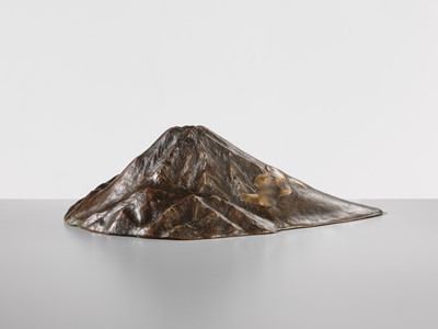 Lot 12 - HIDEAKI: AN ICONIC AND LARGE BRONZE OKIMONO OF MOUNT FUJI